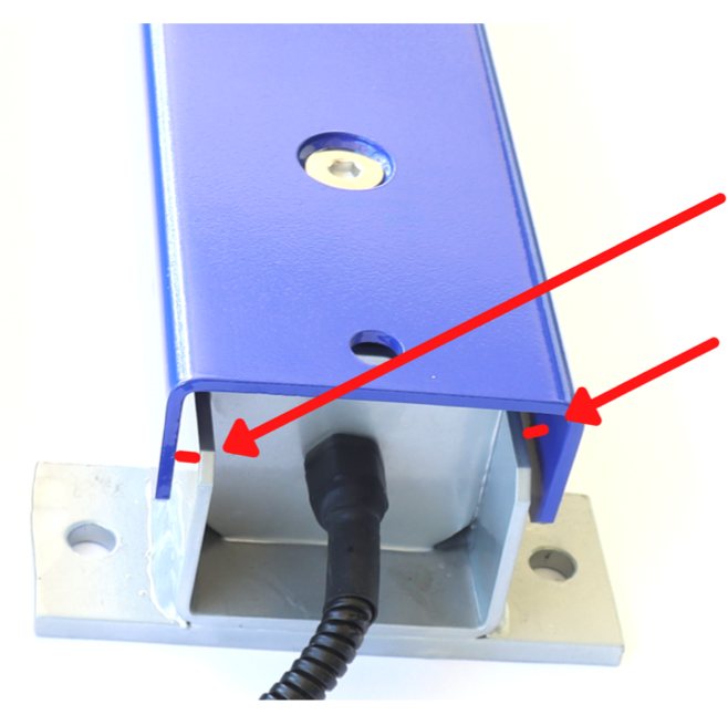 The floating top section of a load bar and the gap beneath it